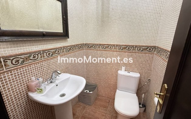 Wiederverkauf - Freistehende Villa -   Inländisch - Alhaurín el Grande Centro