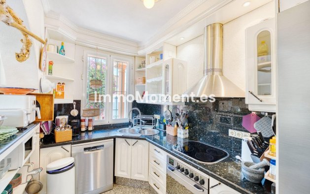 Wiederverkauf - Freistehende Villa - Marbella - El Rosario