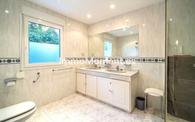 Wiederverkauf - Freistehende Villa - Marbella - Marbesa