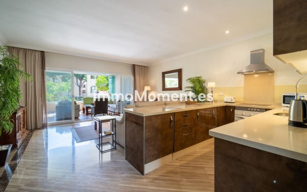 Wiederverkauf - Wohnung - Marbella - Elviria