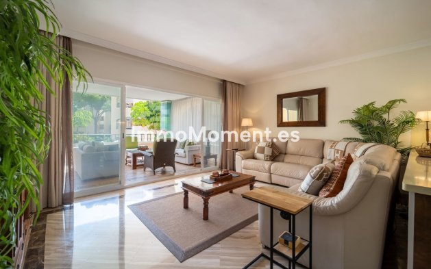Wiederverkauf - Wohnung - Marbella - Elviria