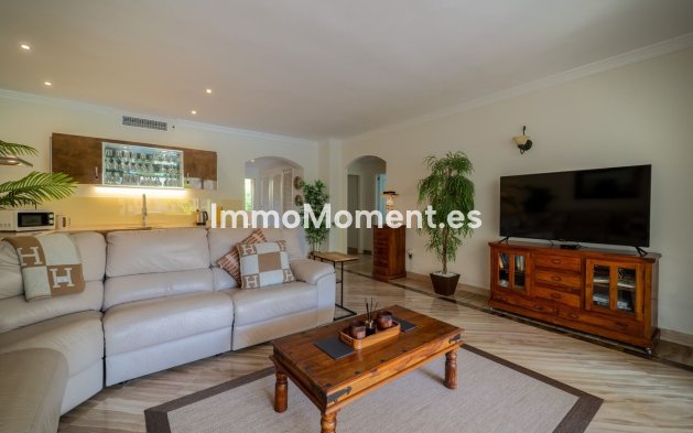 Wiederverkauf - Wohnung - Marbella - Elviria