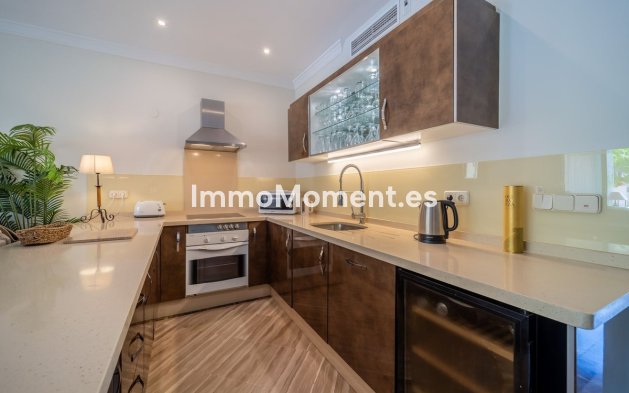 Wiederverkauf - Wohnung - Marbella - Elviria