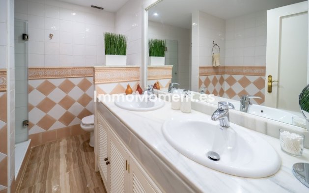 Wiederverkauf - Wohnung - Marbella - Elviria