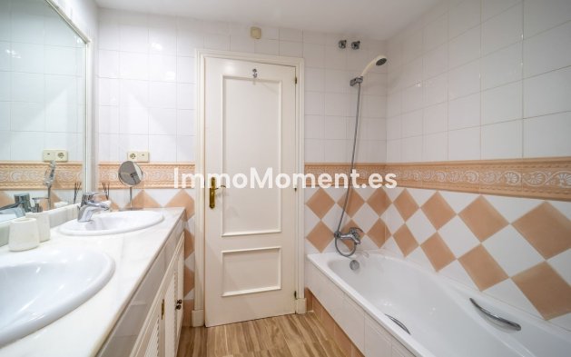Wiederverkauf - Wohnung - Marbella - Elviria