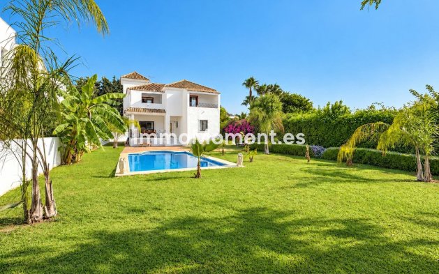 Resale - Detached villa - Marbella - Guadalmina Baja