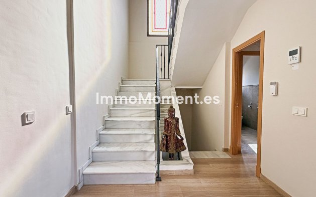 Resale - Detached villa - Marbella - Guadalmina Baja