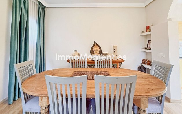 Resale - Detached villa - Marbella - Guadalmina Baja