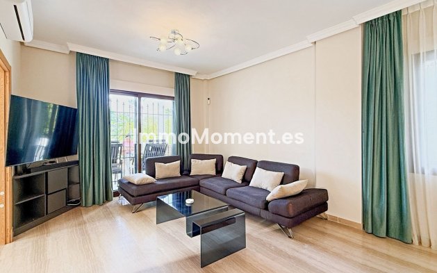 Resale - Detached villa - Marbella - Guadalmina Baja