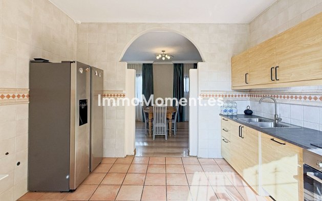 Resale - Detached villa - Marbella - Guadalmina Baja