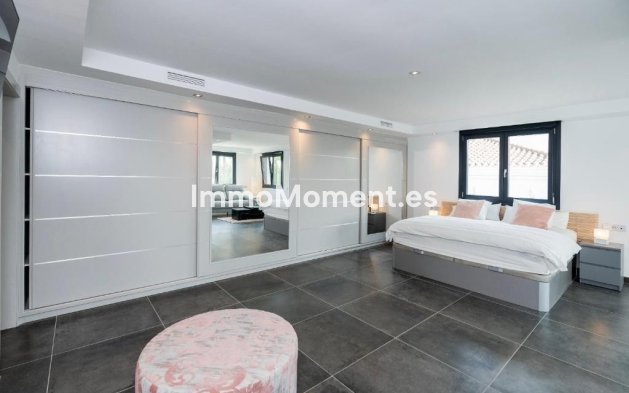 Wiederverkauf - Freistehende Villa - Marbella - Nueva Andalucía