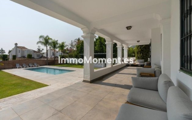 Wiederverkauf - Freistehende Villa - Marbella - Nueva Andalucía