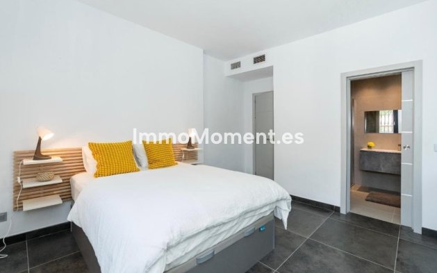 Wiederverkauf - Freistehende Villa - Marbella - Nueva Andalucía