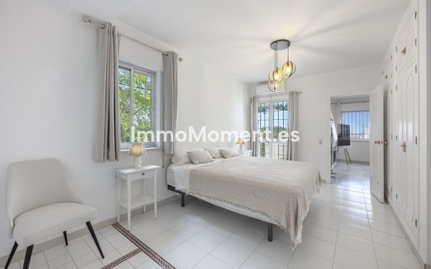 Wiederverkauf - Freistehende Villa - Fuengirola - Fuengirola Centro