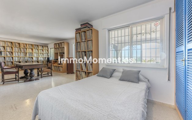 Wiederverkauf - Freistehende Villa - Fuengirola - Fuengirola Centro