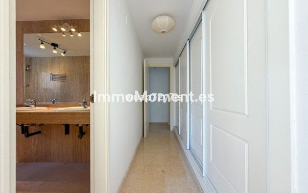 Resale - Apartment - Marbella - Elviria