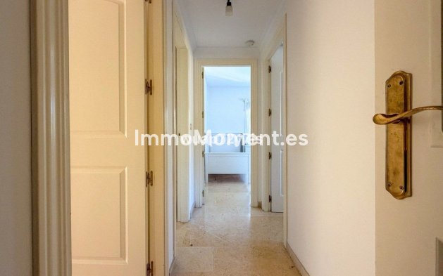 Resale - Apartment - Marbella - Elviria