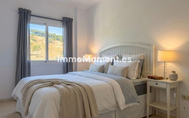 Resale - Apartment - Marbella - Elviria