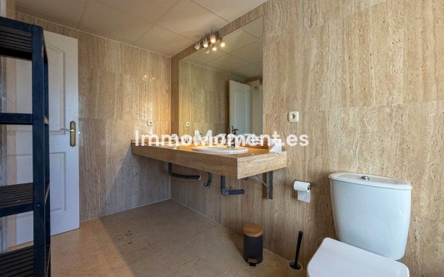 Resale - Apartment - Marbella - Elviria