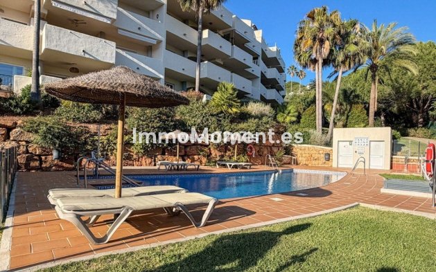 Resale - Apartment - Marbella - Elviria