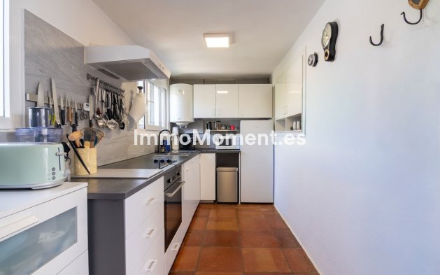 Bestaande woning - Vrijstaande villa - Estepona  - Estepona Centro