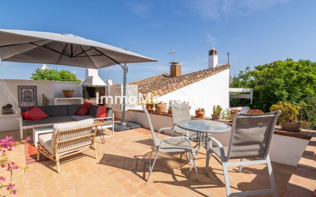 Bestaande woning - Vrijstaande villa - Estepona  - Estepona Centro