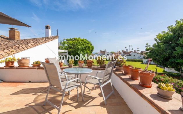 Bestaande woning - Vrijstaande villa - Estepona  - Estepona Centro