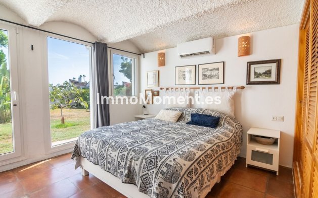 Bestaande woning - Vrijstaande villa - Estepona  - Estepona Centro