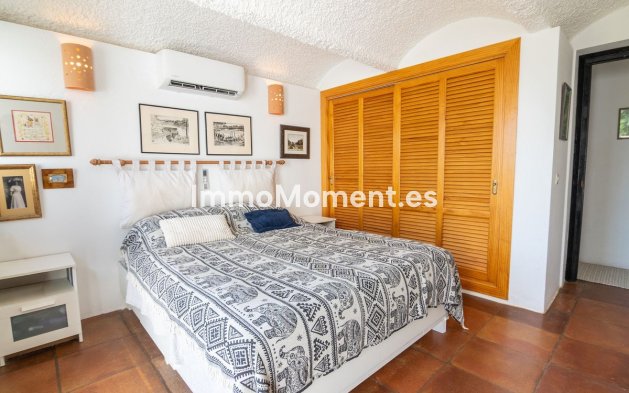 Bestaande woning - Vrijstaande villa - Estepona  - Estepona Centro