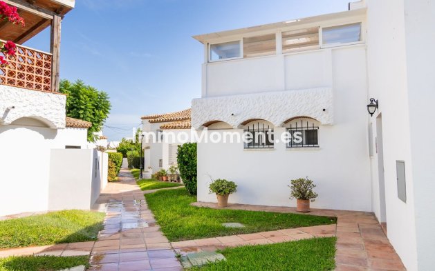 Bestaande woning - Vrijstaande villa - Estepona  - Estepona Centro