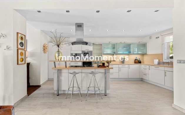 Bestaande woning - Rijtjeshuis - Estepona  - Estepona Centro