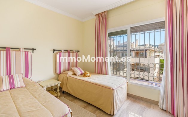 Reventa - Apartamento - Marbella - Elviria