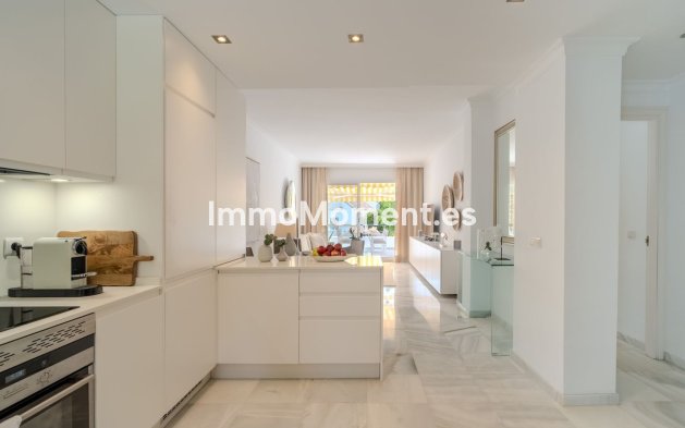 Revente - Appartement - Marbella - Nueva Andalucía