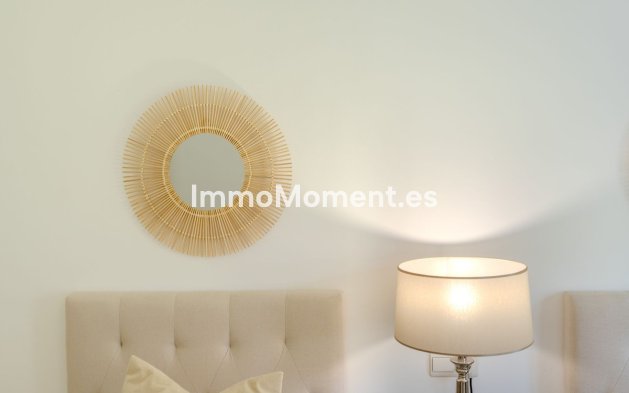Revente - Appartement - Marbella - Nueva Andalucía