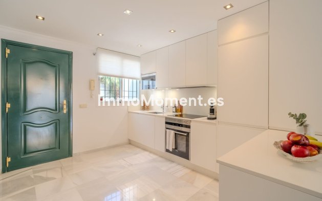 Revente - Appartement - Marbella - Nueva Andalucía