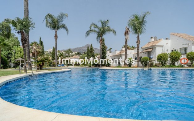 Revente - Appartement - Marbella - Nueva Andalucía