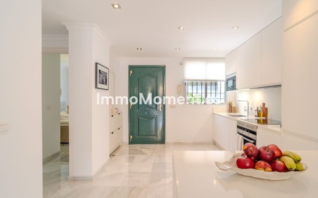 Revente - Appartement - Marbella - Nueva Andalucía