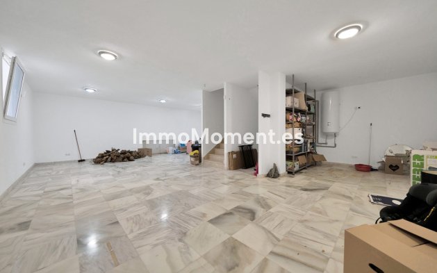 Wiederverkauf - Freistehende Villa - Marbella - La Mairena