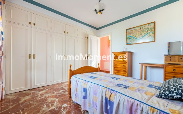 Wiederverkauf - Freistehende Villa -   Inländisch - Alhaurín de la Torre
