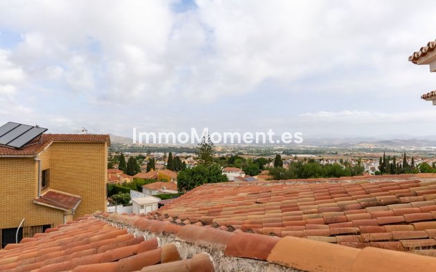 Wiederverkauf - Freistehende Villa -   Inländisch - Alhaurín de la Torre