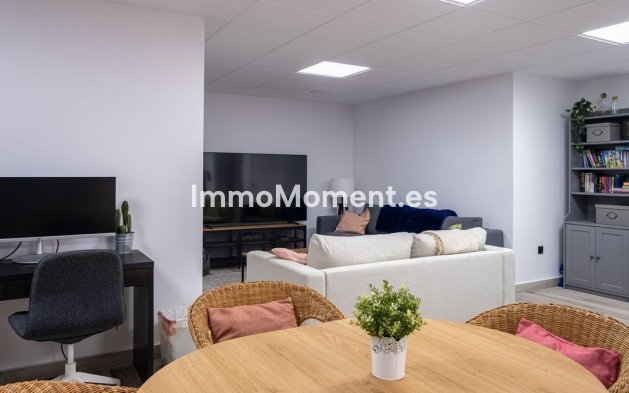 Wiederverkauf - Freistehende Villa - Orihuela - Los Balcones - Los Altos del Edén