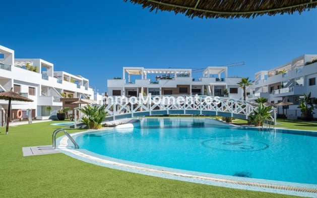 Wiederverkauf - Freistehende Villa - Orihuela - Los Balcones - Los Altos del Edén