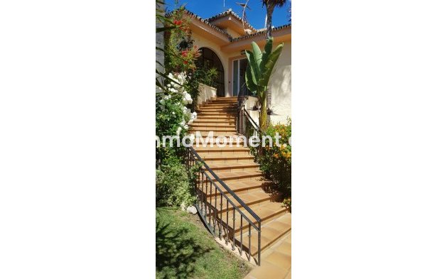 Reventa - Villa independiente - Estepona  - New Golden Mile