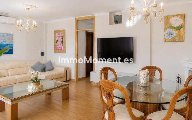 Reventa - Villa independiente - Estepona  - Estepona Centro