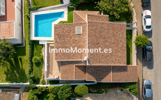 Reventa - Villa independiente - Estepona  - Estepona Centro