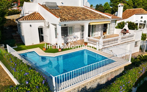 Reventa - Villa independiente - Estepona  - Estepona Centro