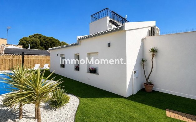 Bestaande woning - Vrijstaande villa - Orihuela - Punta Prima