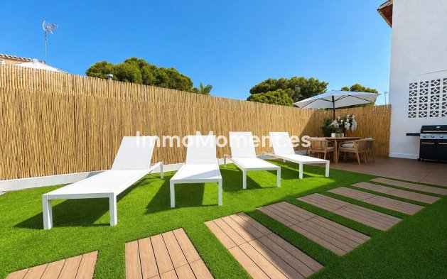 Bestaande woning - Vrijstaande villa - Orihuela - Punta Prima