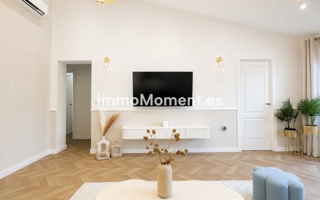 Bestaande woning - Vrijstaande villa - Orihuela - Punta Prima
