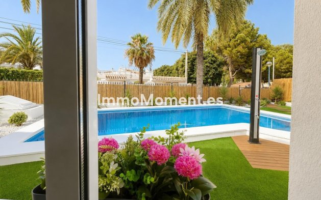Bestaande woning - Vrijstaande villa - Orihuela - Punta Prima